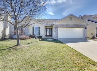 3913 Daffodil Ln, Champaign, IL 61822