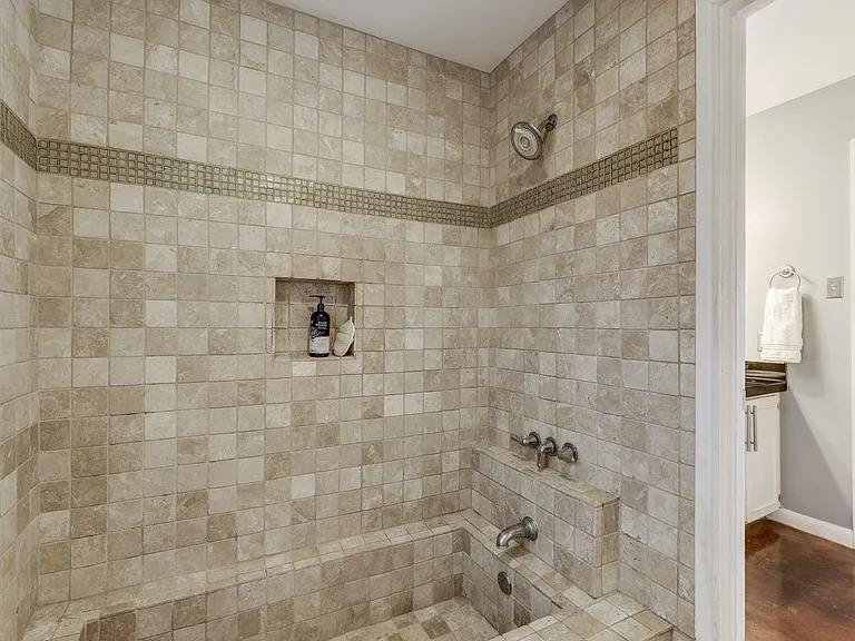 1100 Azie Morton Rd #1102 — Photo 19