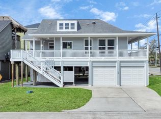 710 Kipp Ave, Kemah, TX 77565