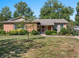 403 Ranch Dr, Ballwin, MO 63011