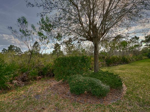 4th image of 8323 Old Town Dr