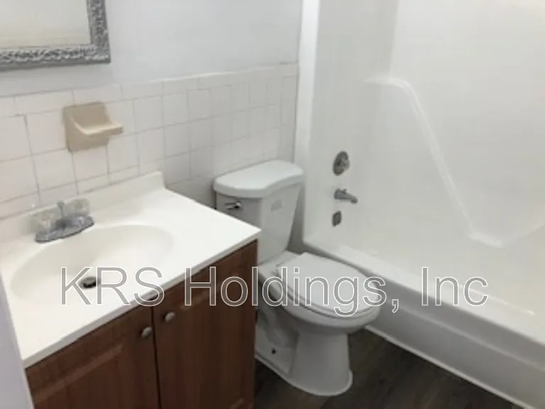 6234 Chesapeake Blvd #E — Photo 2