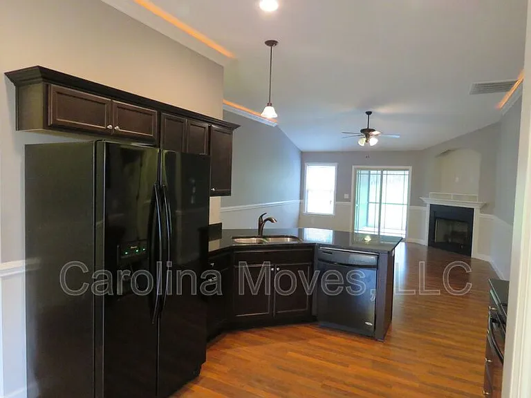 105 Dellwood Dr — Photo 7