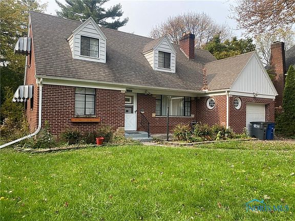 2nd image of 2715 Densmore Dr