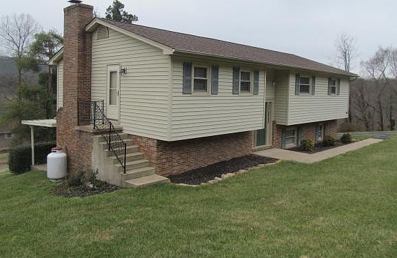 3rd image of 354 Woodhurst Dr