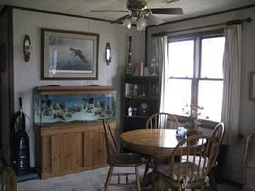 3rd image of 805 Creekside