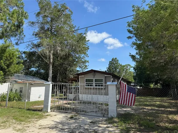 7601 W Merry Ln, Homosassa, FL 34446