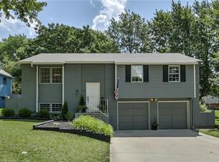 13017 S Conway Ct, Olathe, KS 66062