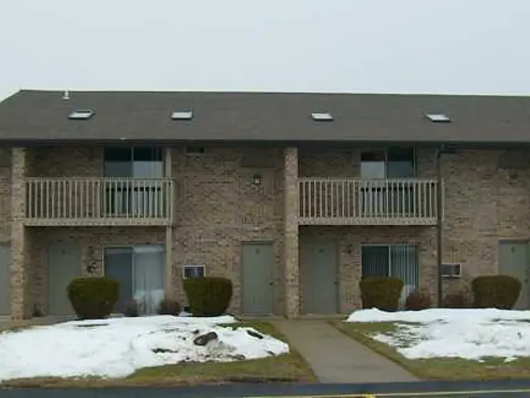 Harbour Pointe Villas — Photo 14
