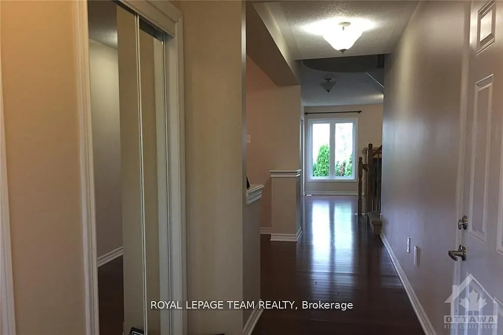 3 bed, $2,900 — Photo 2