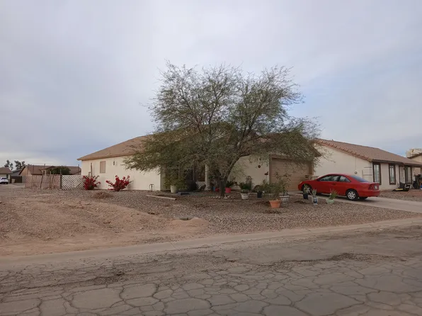 9233 W Oneida Dr, Arizona City, AZ 85123