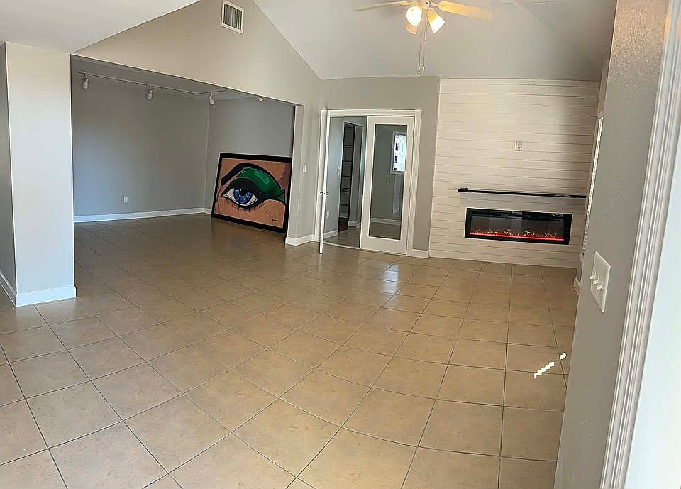 1st image of 17249 Phlox Dr
