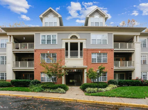 125 Timberbrook Ln APT 102, Gaithersburg, MD 20878