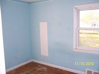 4th image of 2127 Richmond Ave