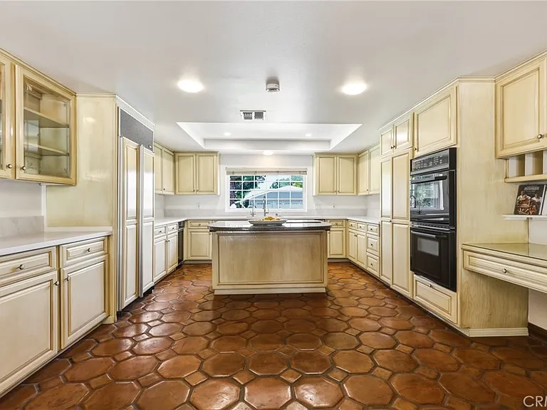 22231 Romar St — Photo 12
