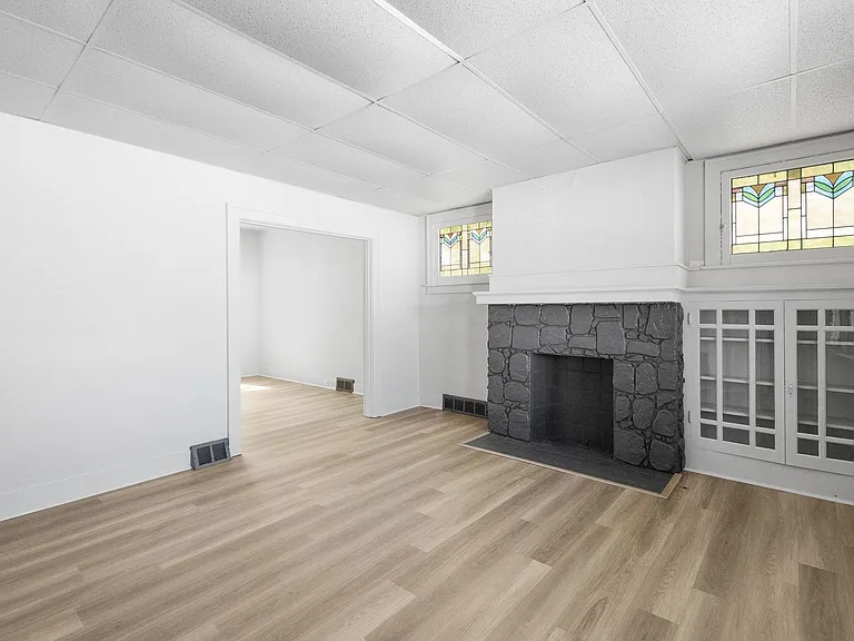 2810 Freeland St — Photo 3