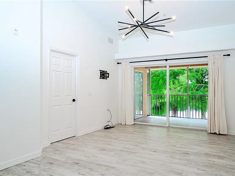 26700 Rosewood Pointe Dr #201 — Photo 26