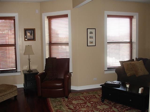 1st image of 4757 N Malden St APT 1N