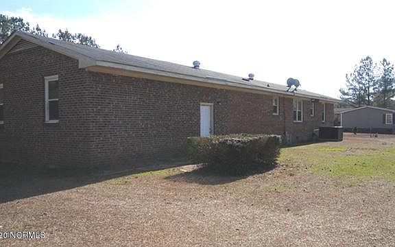 2nd image of 1000 Cow Pen Landing Road