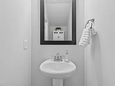 1010 Henson Park Dr — Photo 11