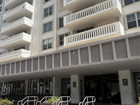 625 Biltmore Way APT 501, Coral Gables, FL 33134