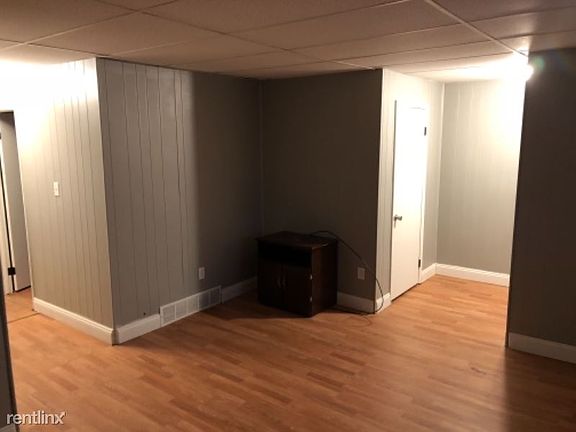 5th image of 995 Oliver St