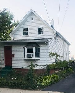 28 Chester Ave, Medford, MA, 02155