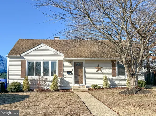 5 Morton Rd, Pemberton, NJ 08068