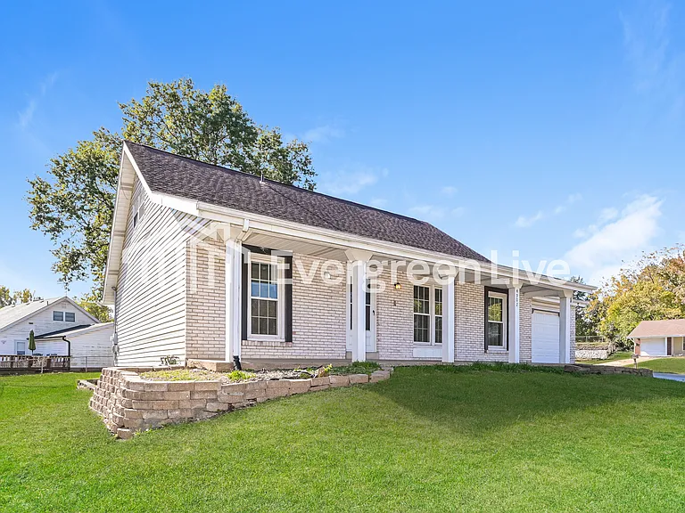 4902 Bristol Rock Rd — Photo 2