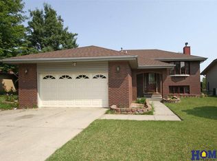 1730 Independence Cir, Lincoln, NE 68521