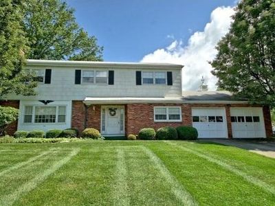 38 Bayberry Rd, Ewing, NJ, 08618
