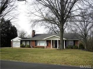 11051 Lilac Ave, Saint Louis, MO 63138