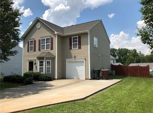 3 Blackhaw Ct, Browns Summit, NC 27214