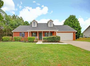122 Meadow View Dr, Jackson, GA 30233