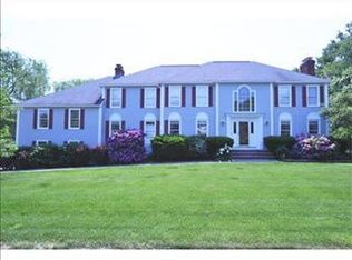 30 Holly Ridge Rd, North Andover, MA 01845