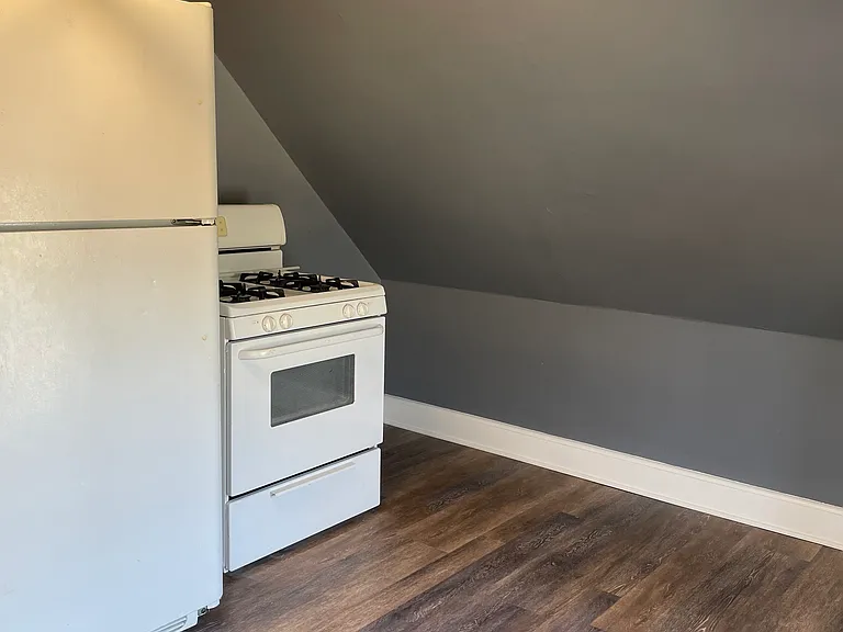 826 Duncan Ave — Photo 5