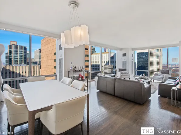 641 5th Ave #36A, New York, NY 10022