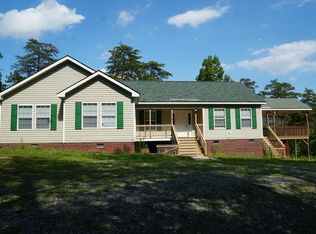 2200 Clinton Rd, Nathalie, VA 24577
