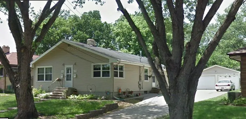 2 bed, 1200 sqft, $1,950 — Photo 1