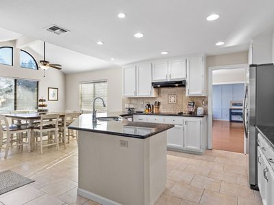 1369 Sun Tree Dr, Roseville, CA, 95661