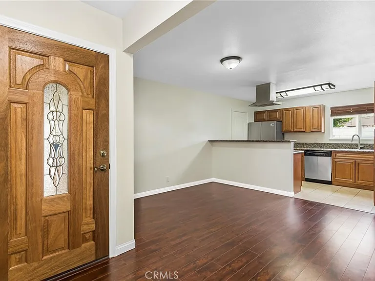 2960 Sterling St — Photo 4