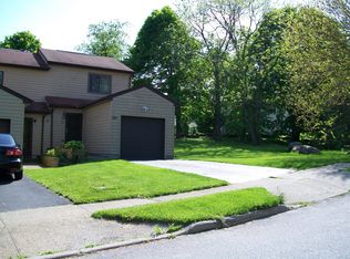 50 Sterling Pl, Highland, NY 12528