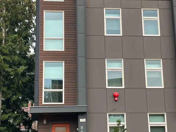 5234 15th Ave NE #101, Seattle, WA 98105