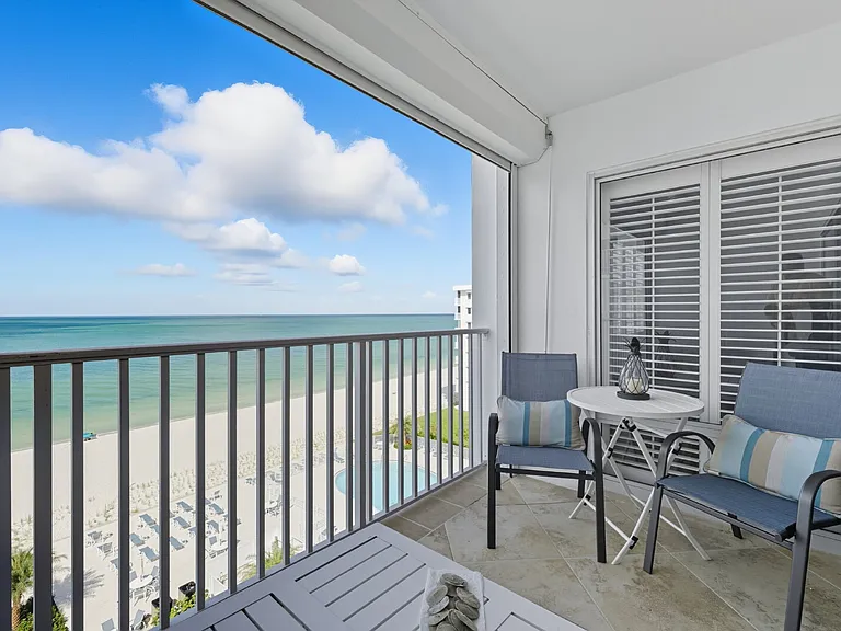 3443 Gulf Shore Blvd N #711 — Photo 2