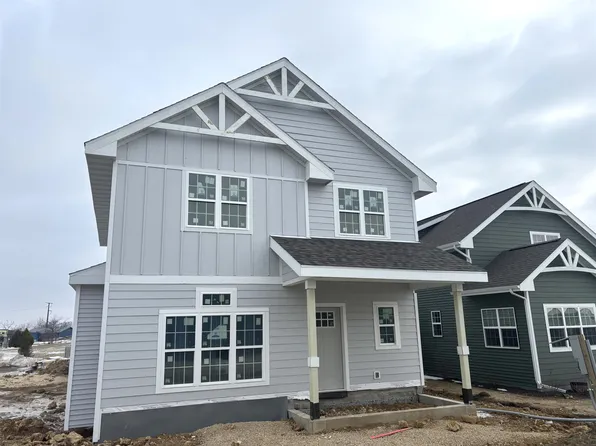 48 Windflower Vlg, Mount Horeb, WI 53572