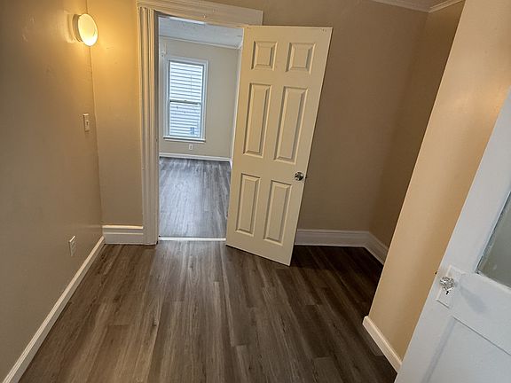 5th image of 169 Landon St