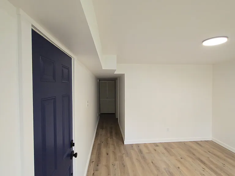 400 W 2nd Ave #2 — Photo 6