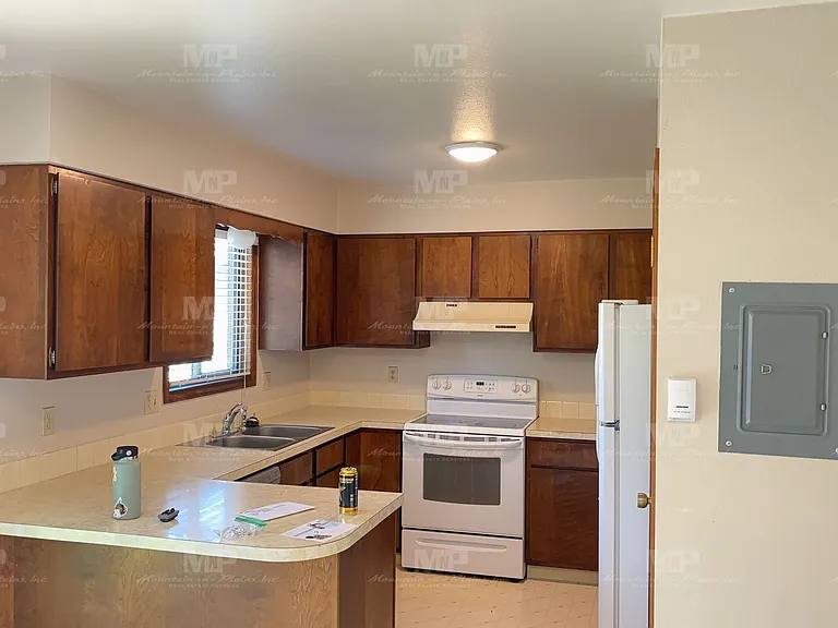1624 Azalea Dr #1 — Photo 6