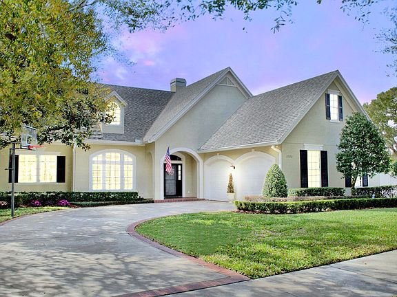 3rd image of 2700 Phillips Park Ct
