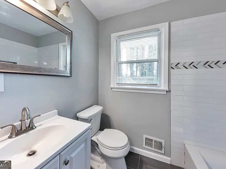 2764 Veltre Pl SW — Photo 18